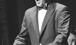 中国男高音歌唱家