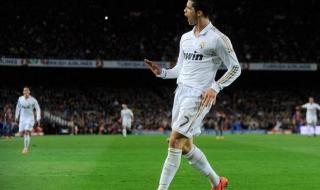 足坛年薪排名2021